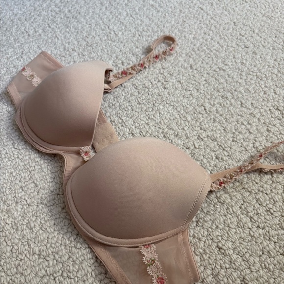 Wacoal Bra / nude with delicate lace 36 AA - Picture 2 of 7